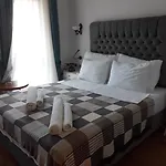 Hotel Petunya Boutique İçmeler