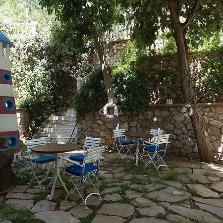 Ξενοδοχείο Petunya Boutique 3*