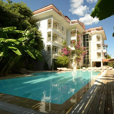 Petunya Boutique İçmeler