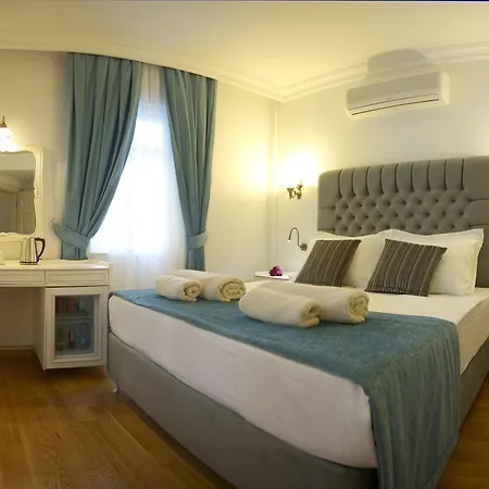 Hotel Petunya Boutique 3*