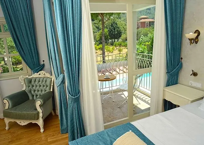 Petunya Boutique İçmeler