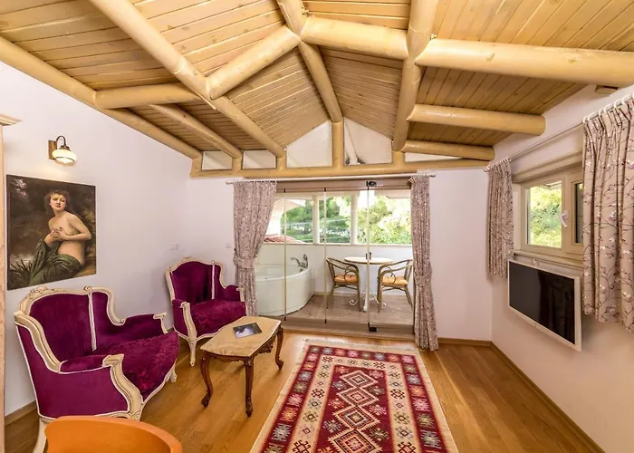 Petunya Boutique 3* Icmeler