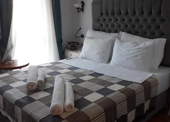 מלון Petunya Boutique איסמלר